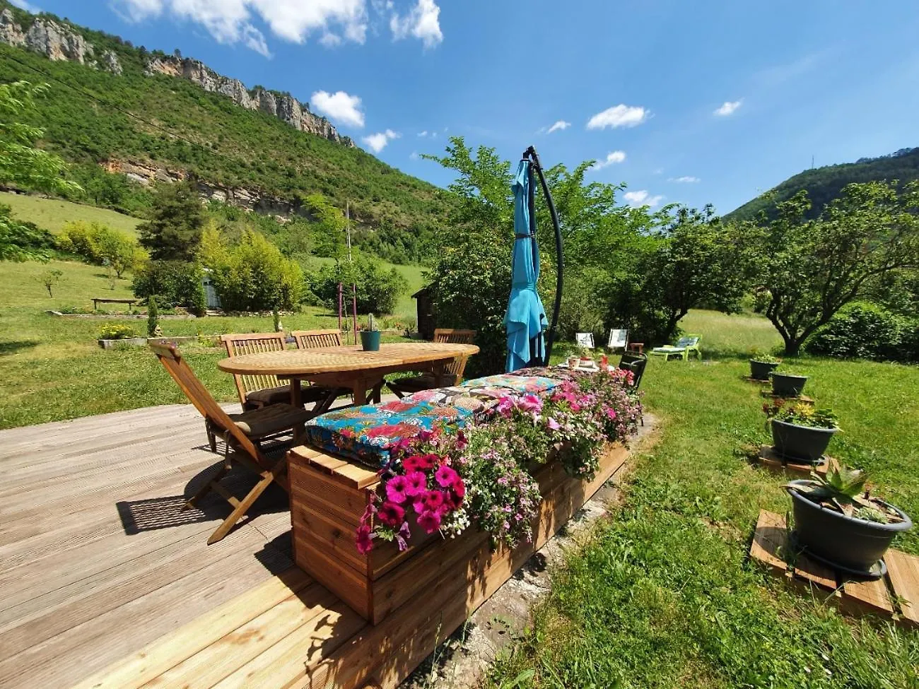 Holiday home Au Rocher Troue Millau France